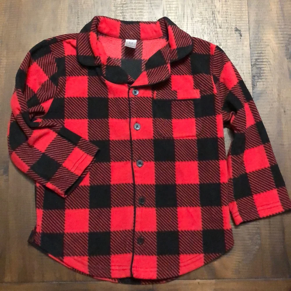 VGUC GAP red plaid boys Christmas pjs super soft